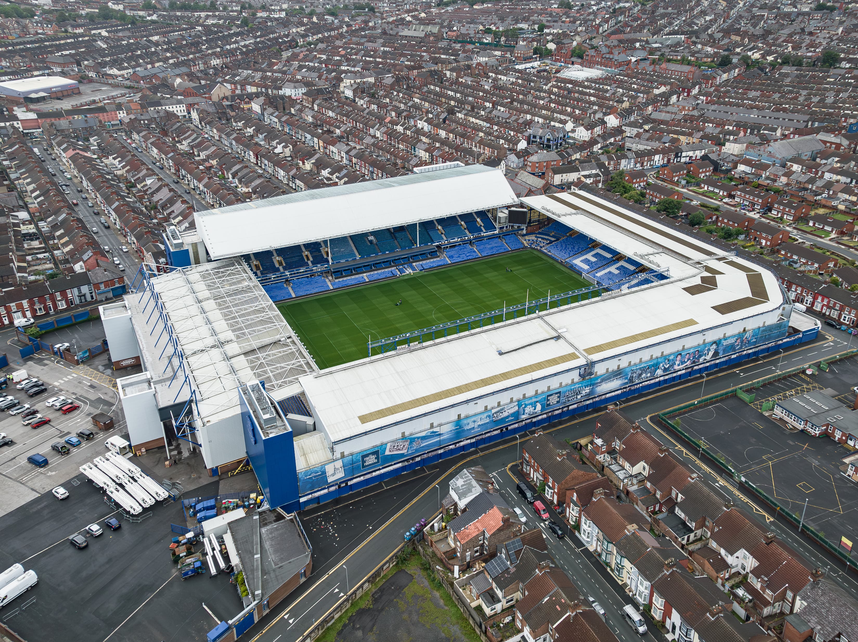 Everton vs Sunderland: Hồi Ức Goodison Park Và Thời Đại Mới Tại Hill Dickinson Stadium