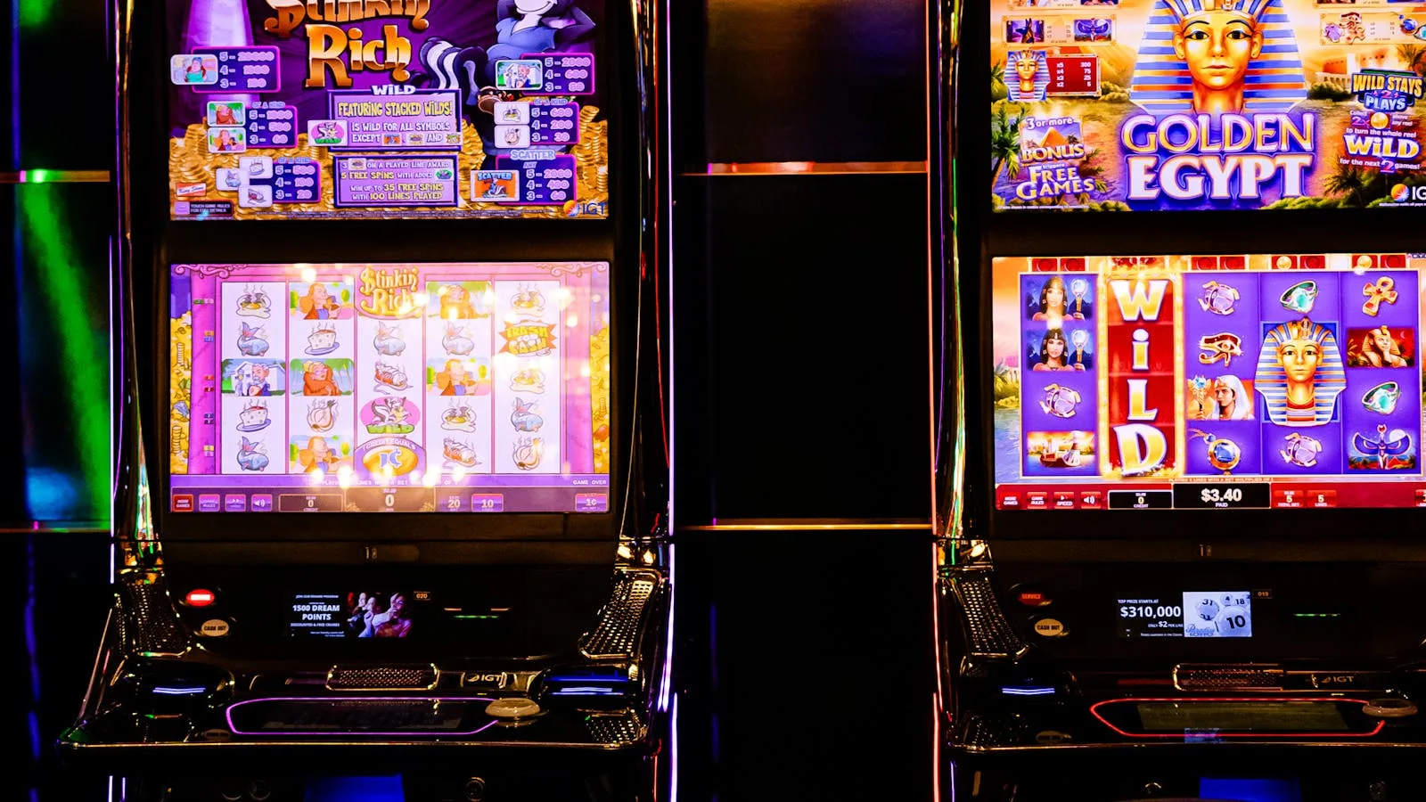 Great Rhino Megaways Pragmatic Play slot bench station displaying 200704 ways to win at RLSH