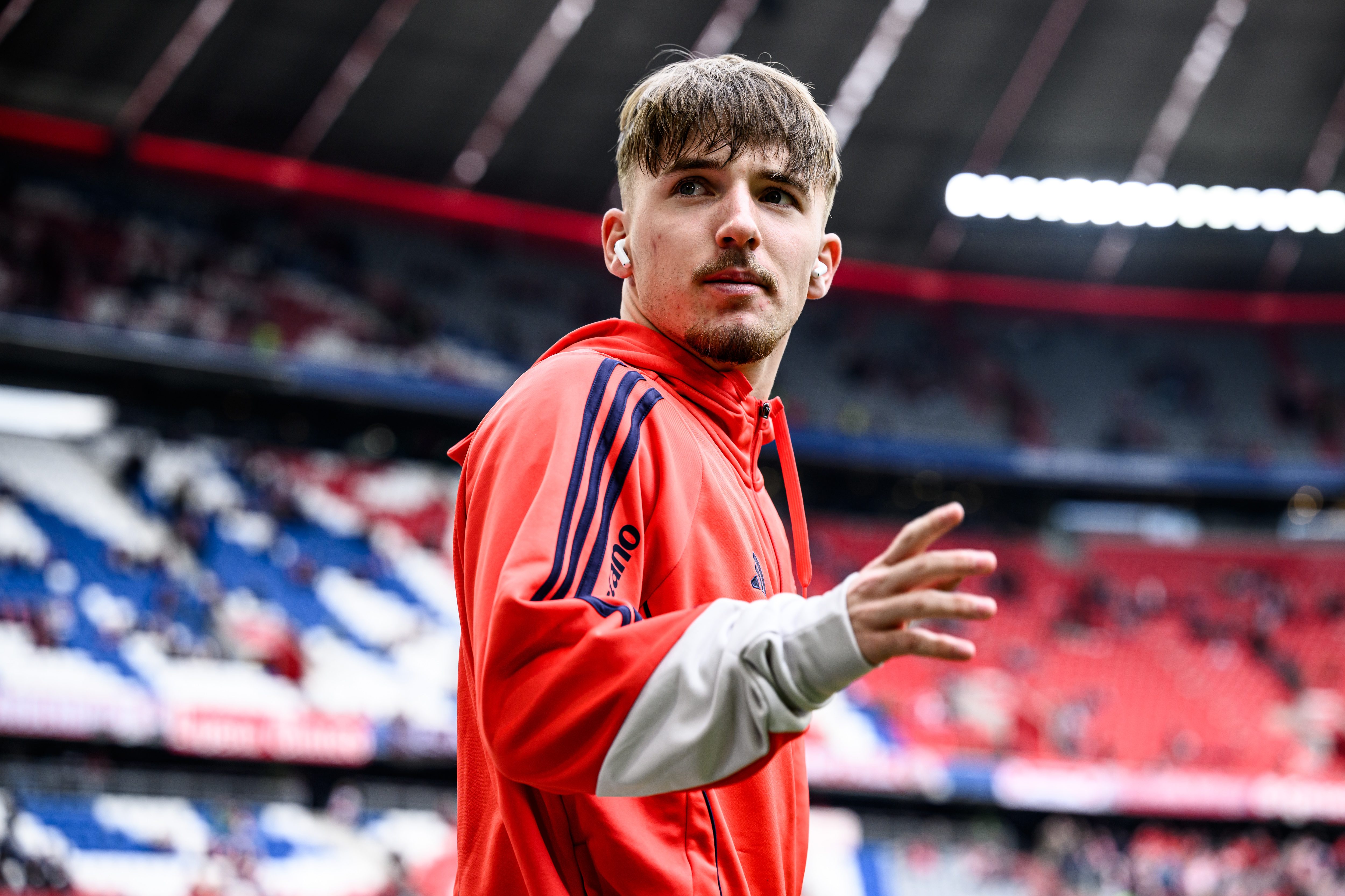 Bundesliga vòng 33 Stuttgart vs Leverkusen cuộc đua top 4 Champions League 2026